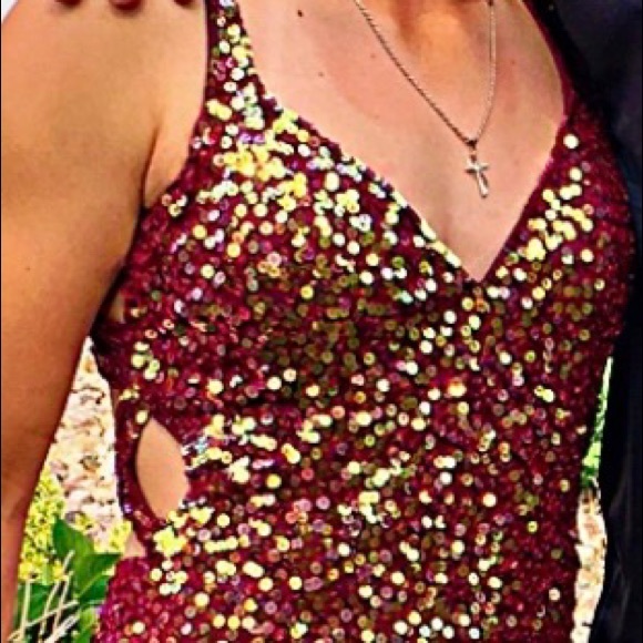 Champagne and maroon prom / ball dress - Picture 11 of 14